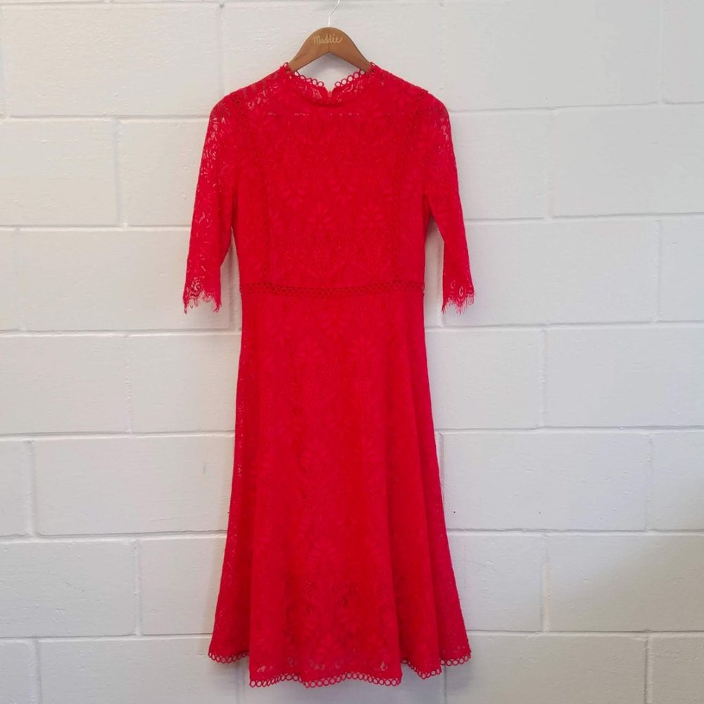 Red Lace Dress, Below the Knee METISU M NWT